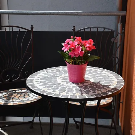 Am Brunnen - Naehe Europapark, W-lan, Klimaanlage Apartment Rheinhausen